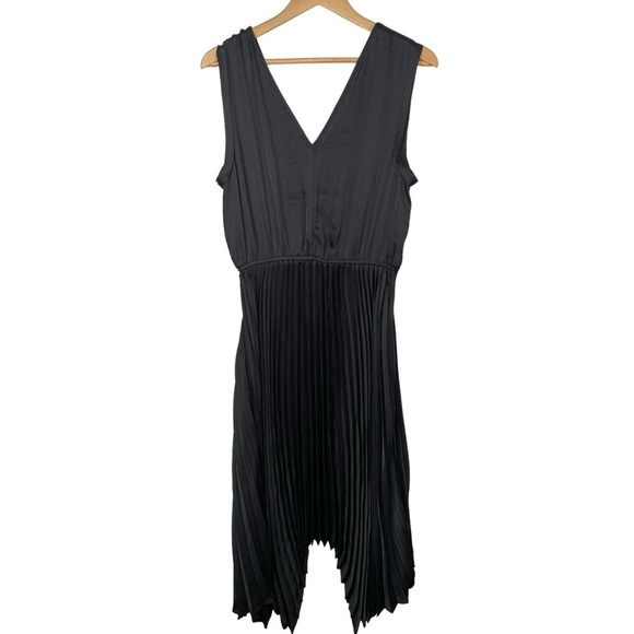 STEVE MADDEN Donna Pleated Handkerchief Hem Satin Dress - Black - Picture 5 of 8
